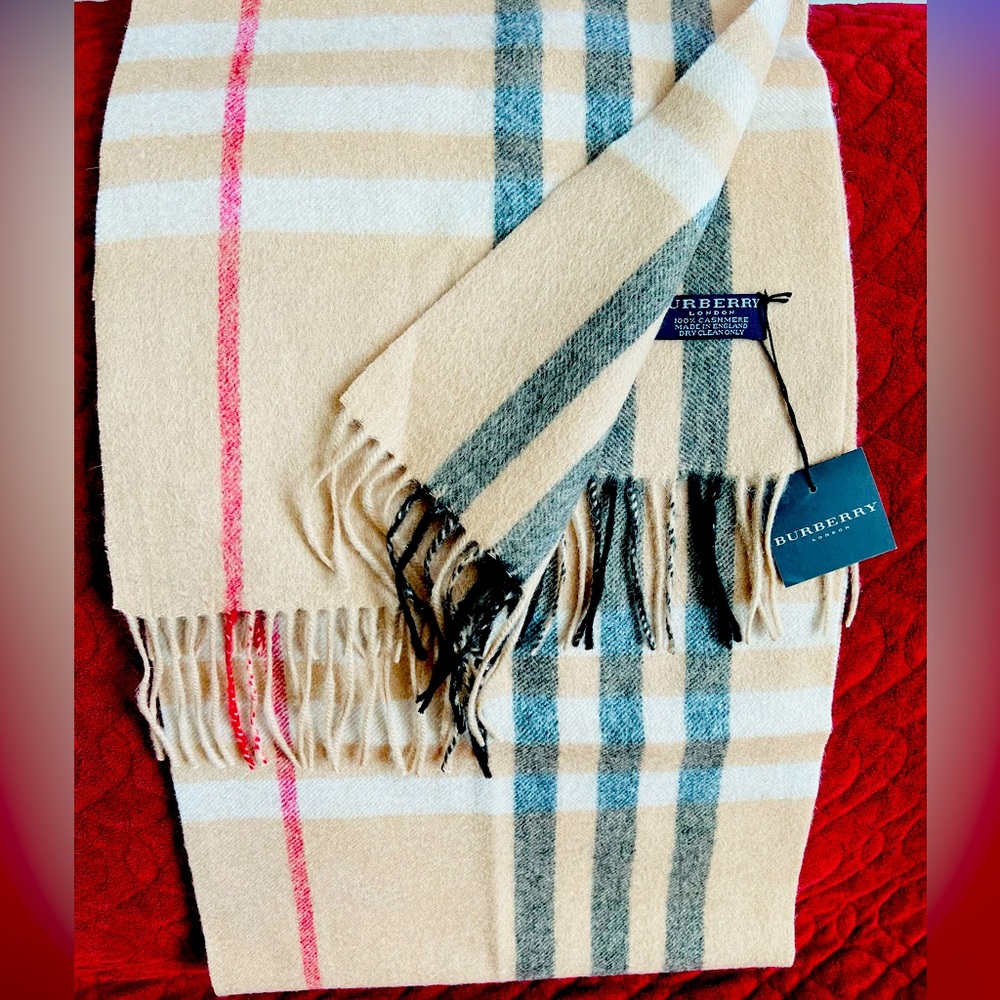 Authentic BURBERRY 💯 Cashmere Scarf